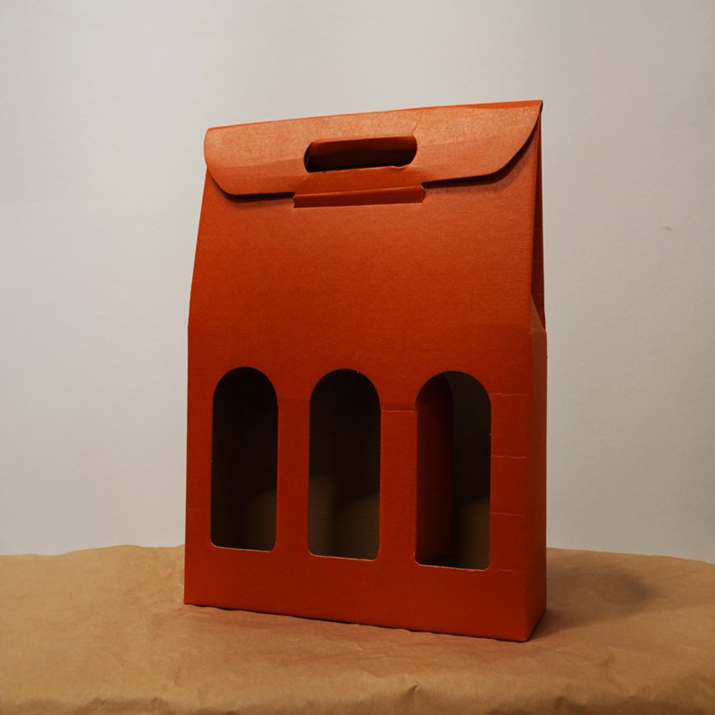 Carton trio